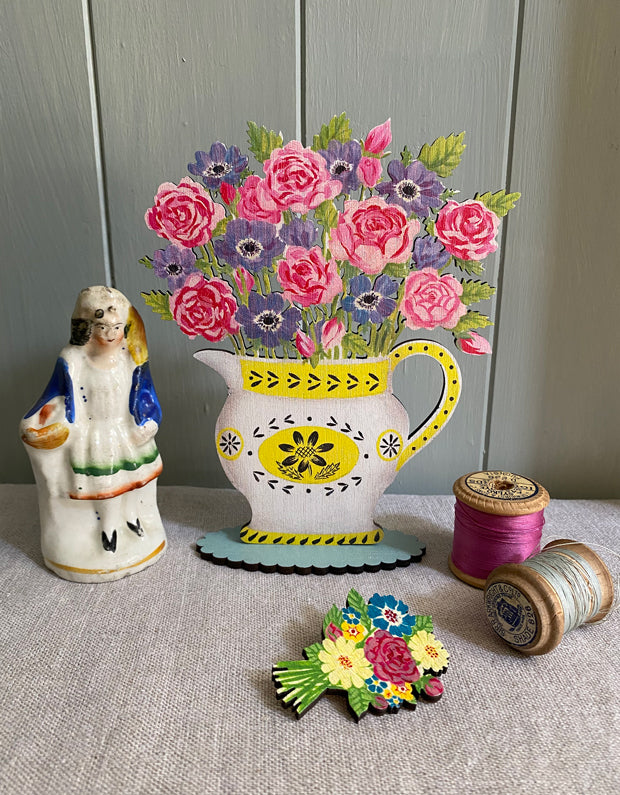 Yellow Jug Wooden Mantle Ornament
